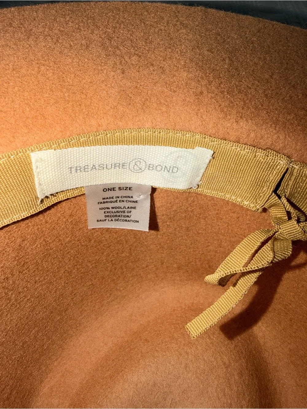 New Treasure & Bond Women’s Tan / Camel Studded Fedora Hat